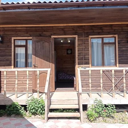 Домик Для Семьи Alakhadze Bagian luar foto