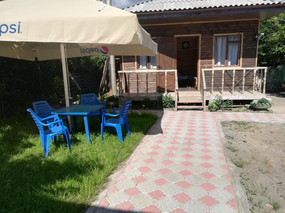 Домик Для Семьи Alakhadze Bagian luar foto